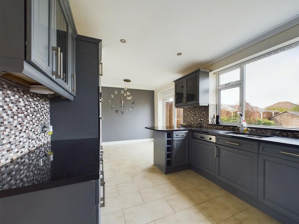 CAM02060G0-PR0167...