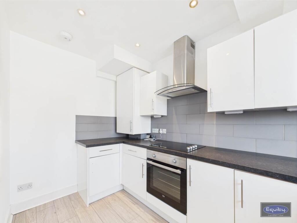 Kitchen (2)