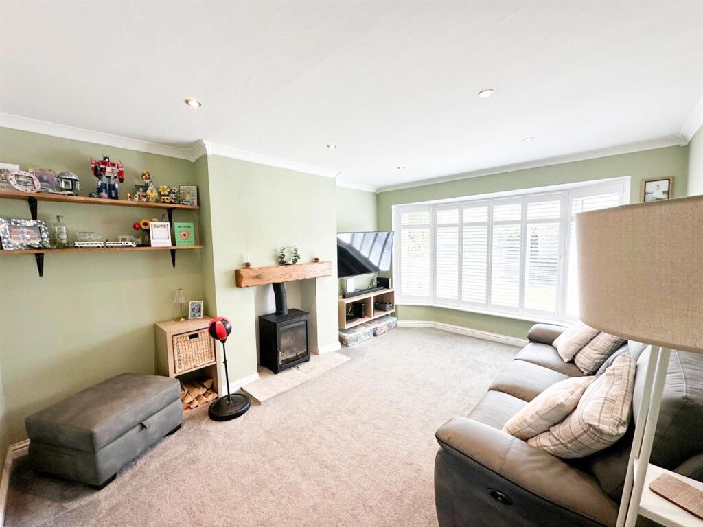 3 bed semi, Steeton