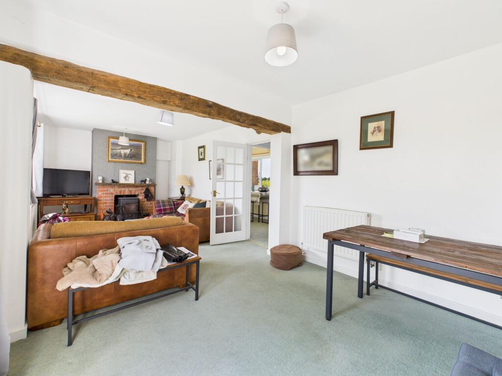 Sitting/Family Room