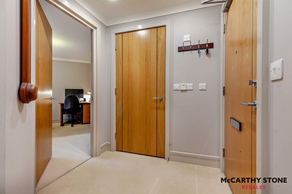 8626432-interior15-800.jpg