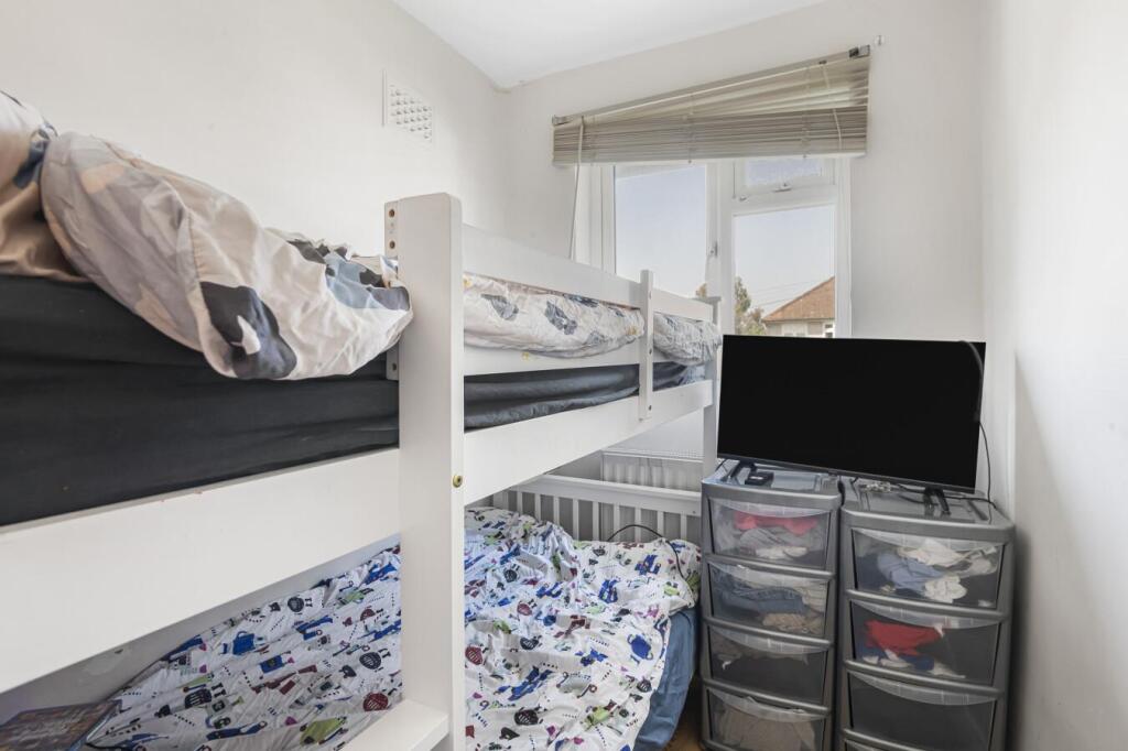 Bedroom 3.jpg