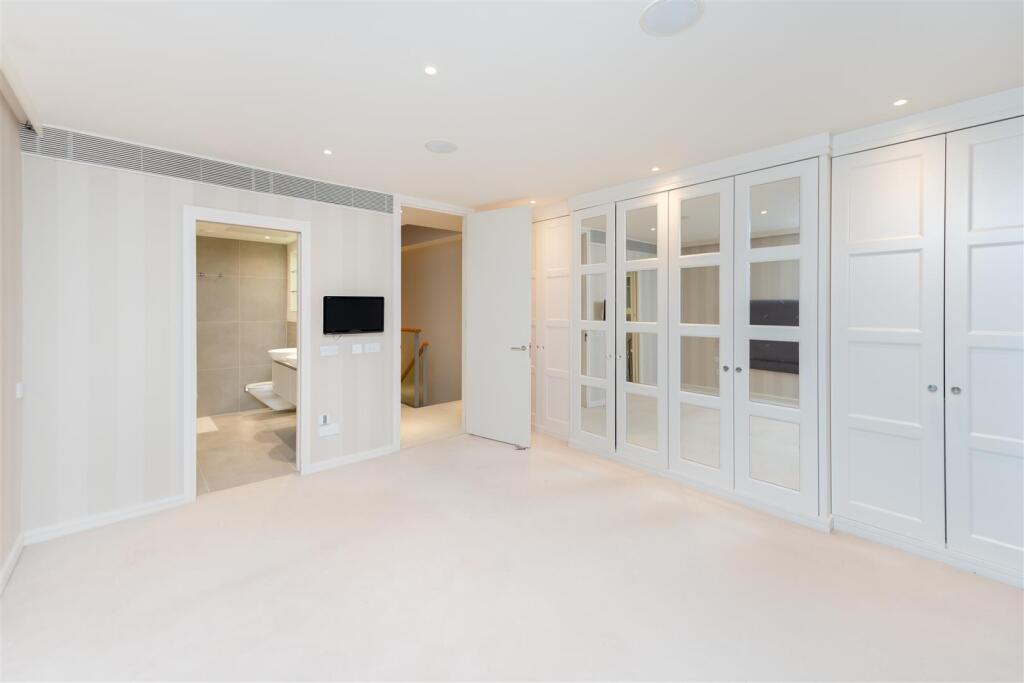 Bedroom Three          .jpg