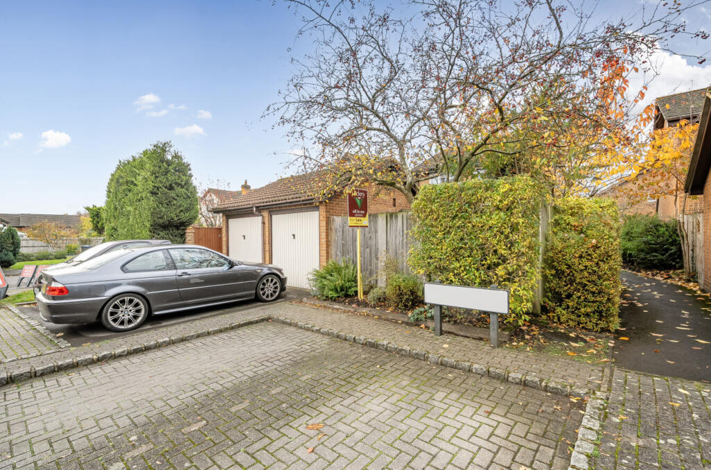 1376434-12-690c98...