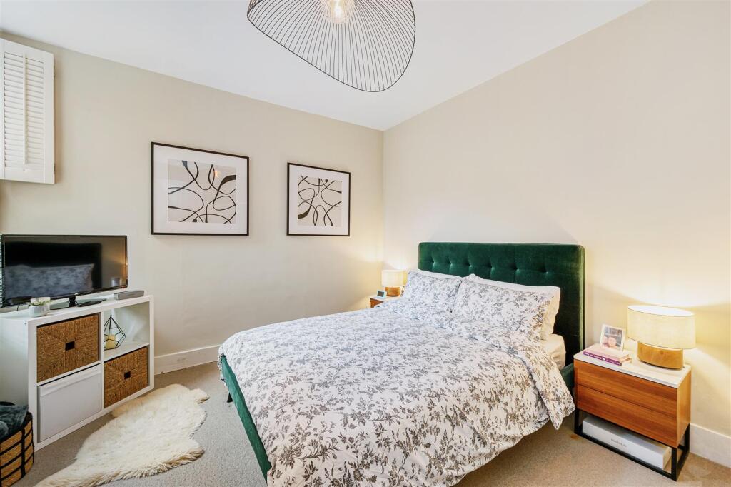 54 Brouncker Road-10.jpg