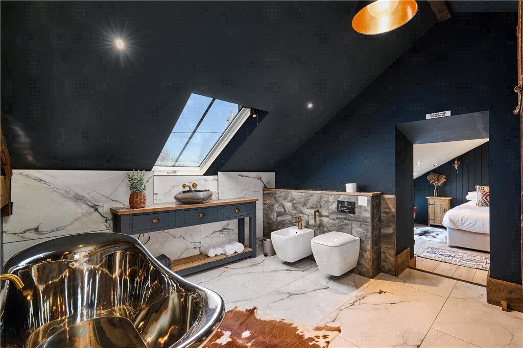 Ensuite Bathroom