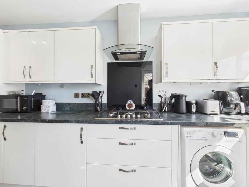 CAM05192G0-PR0042-STILL013