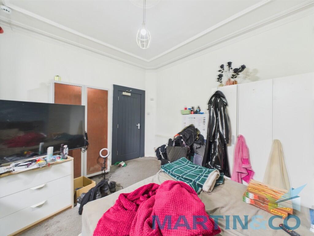 CAM01870G0-PR0164...