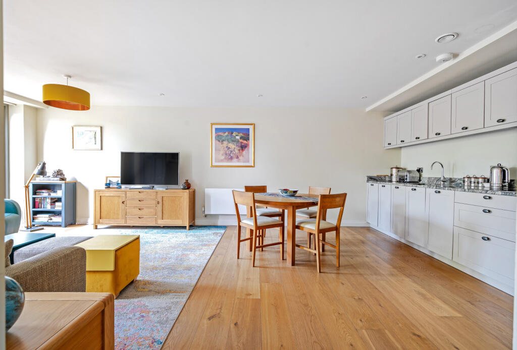 1330798-21-688731...