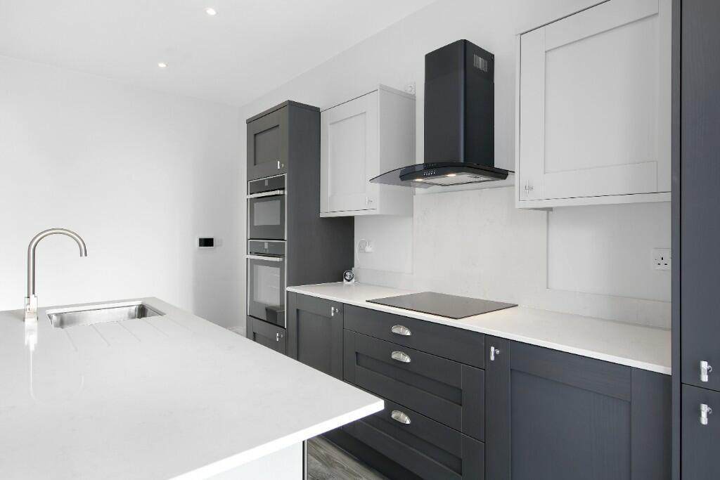 Living / Kitchen