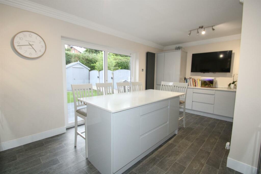 Dining Kitchen 3