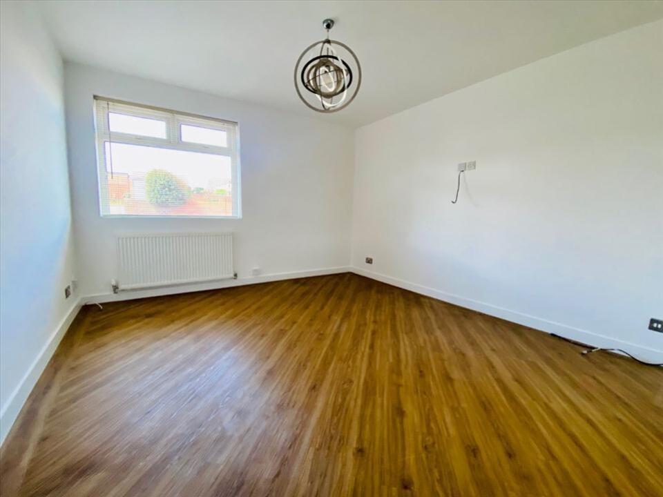 108 Trevarren 5