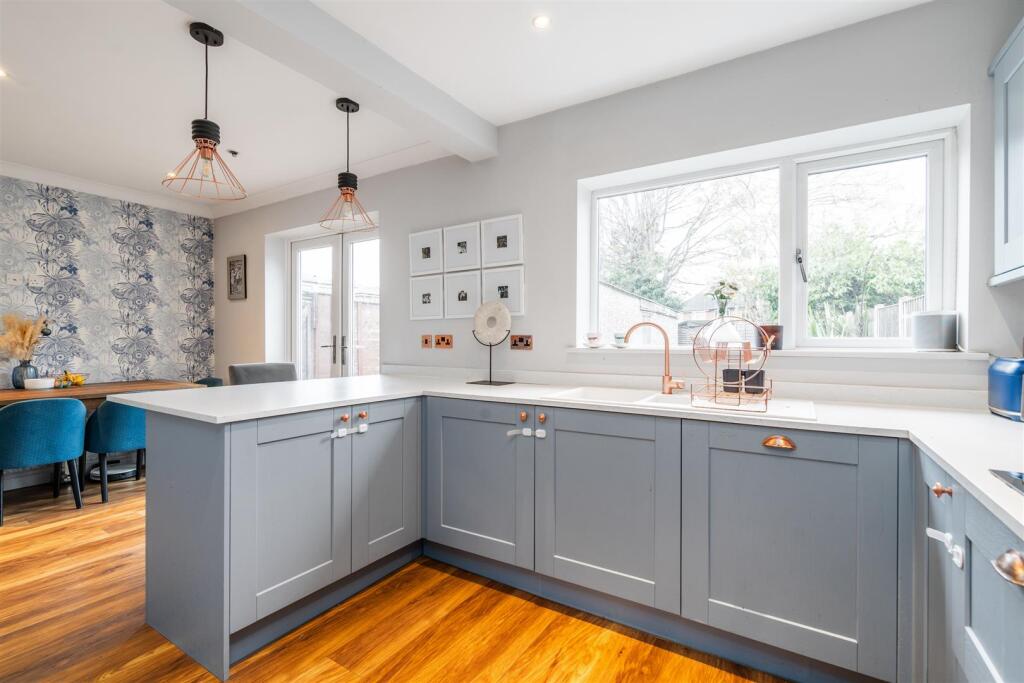 4 Elkstone Close_7.jpg