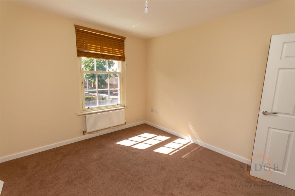 flat 3-3.jpg
