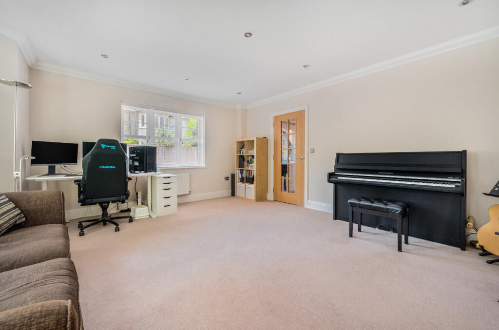 1312588-21-685424...