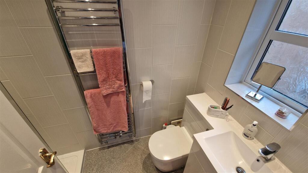 En Suite Shower Room