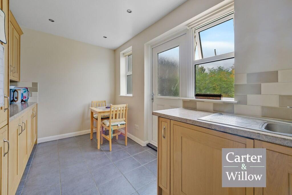 Kitchen/dining room 