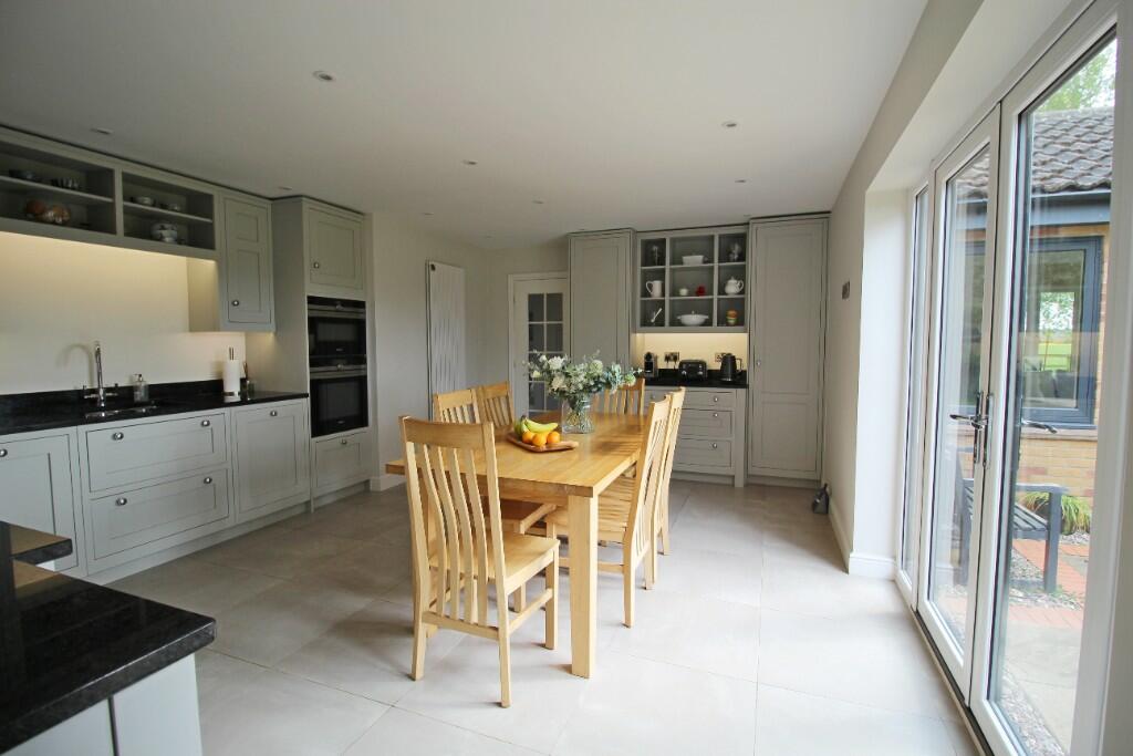 Kitchen Day Room