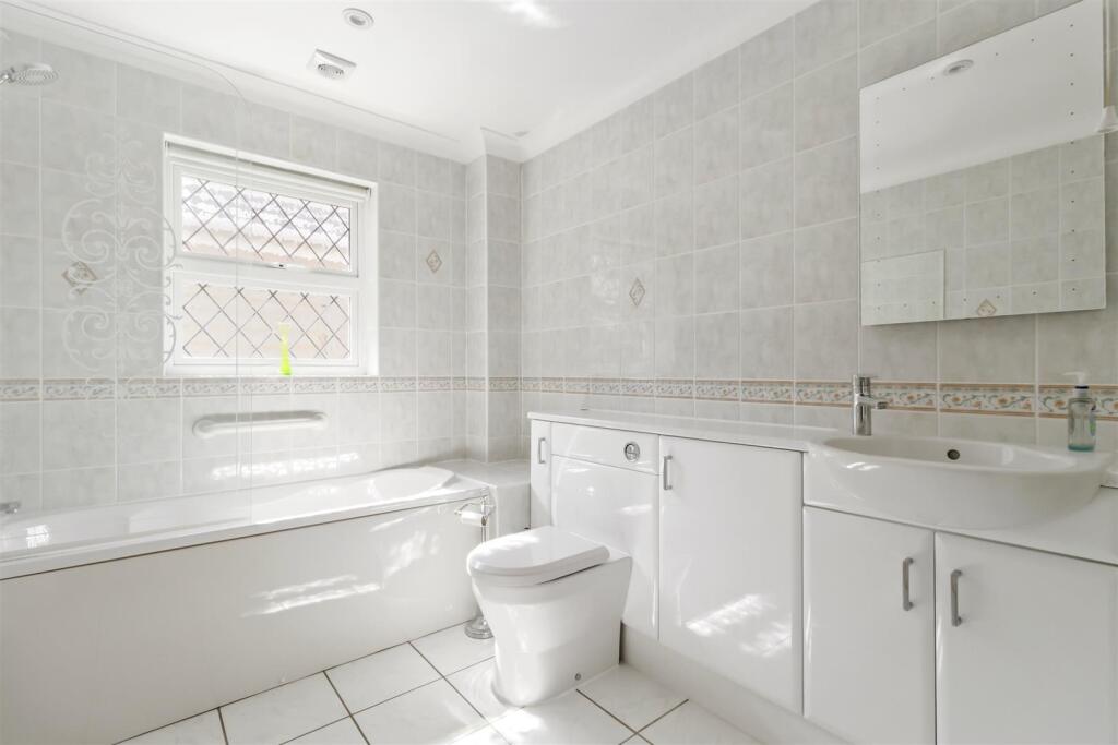 Ferringham Lane 24-008.JPG