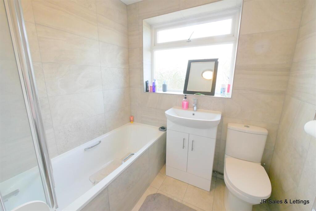 Upstairs Bathroom