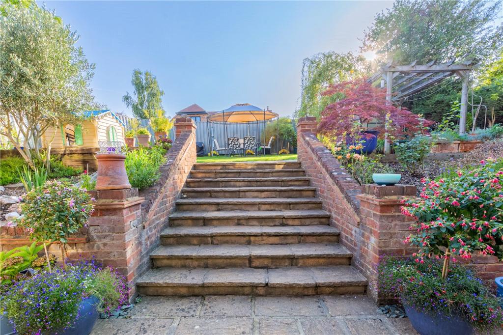 Steps To Rear Garden