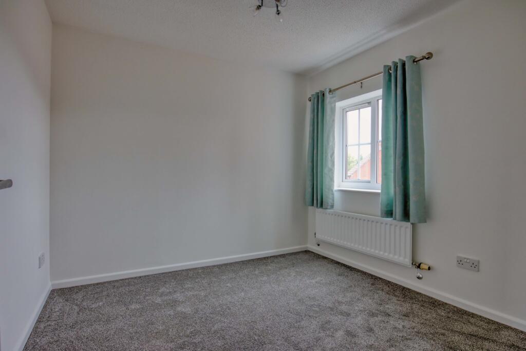 Ewemove Taunton - Graham Way (10)