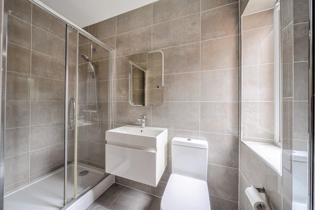En-suite shower room