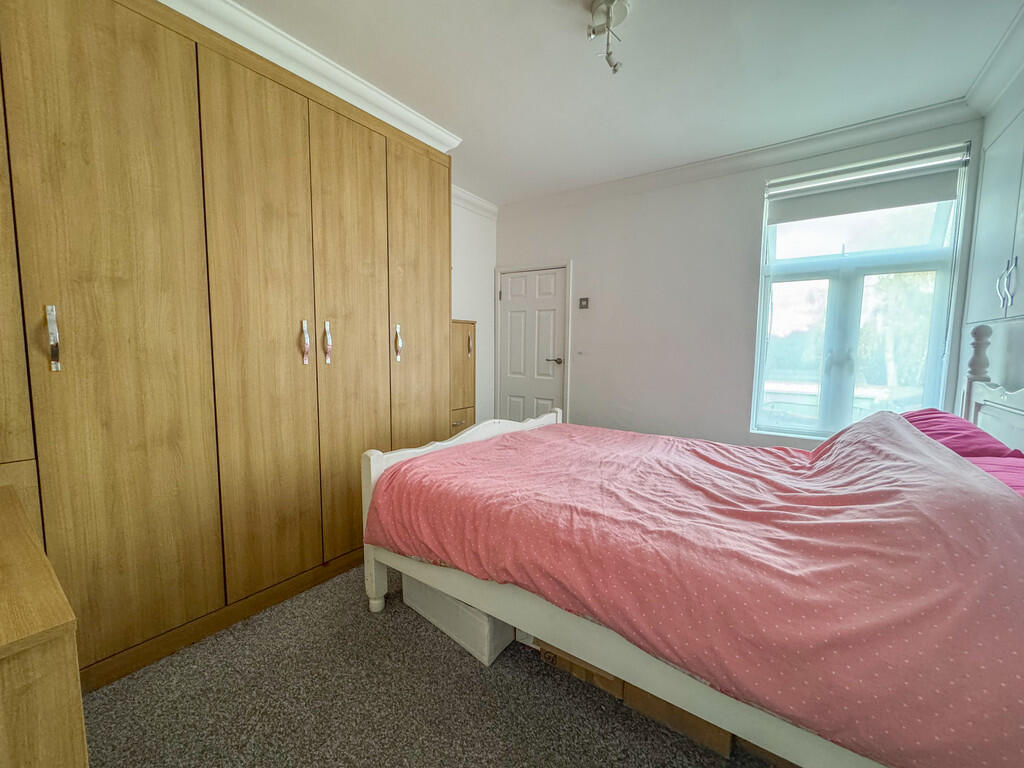 bed 1