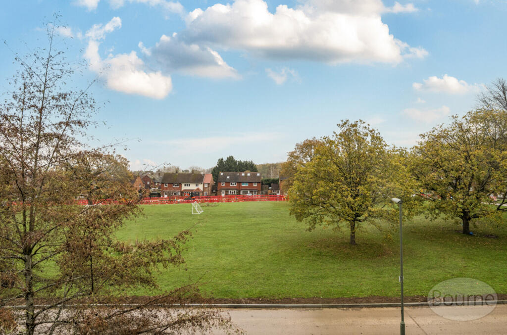 8b39d29d-c775-4ee...