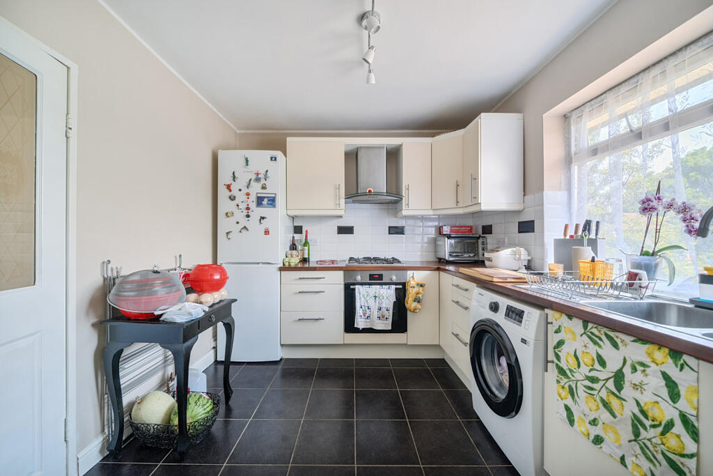 1310850-6-6853f06...