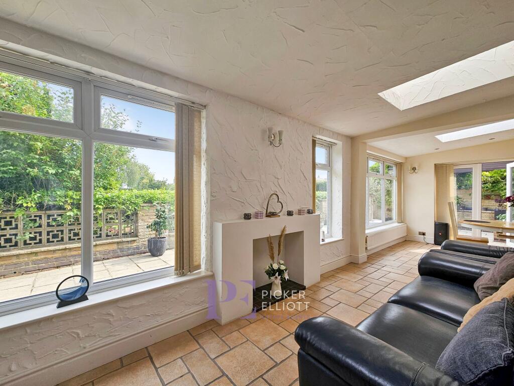 Living dining room