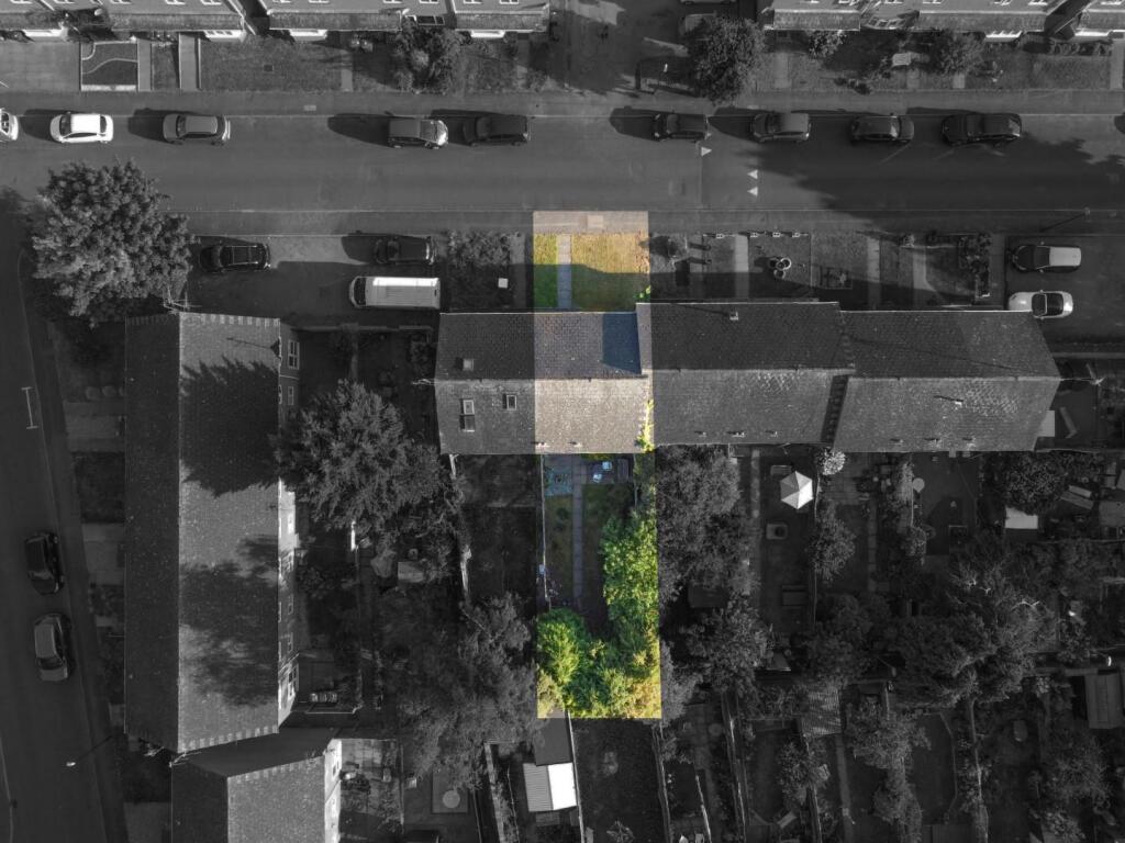 4 Queen Street aerials_-6bw.jpg