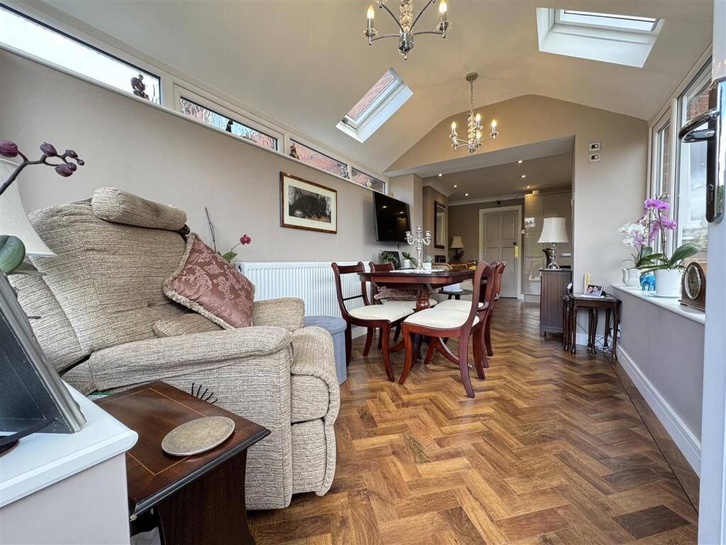 IMG_3874 (Large).JPG