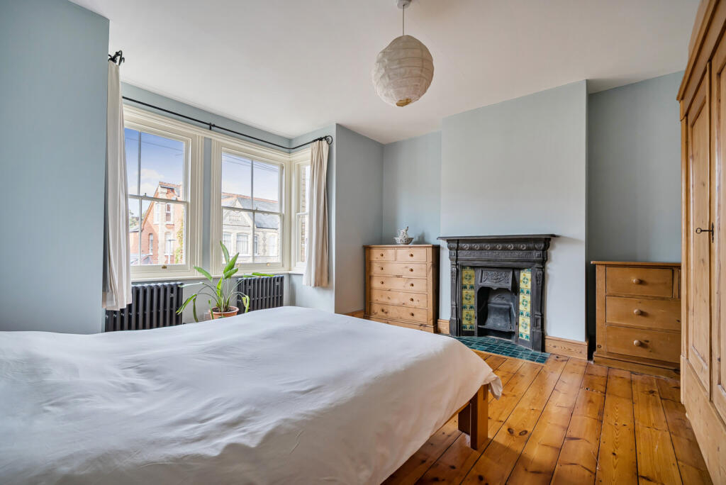 1358700-1-68d26a4...