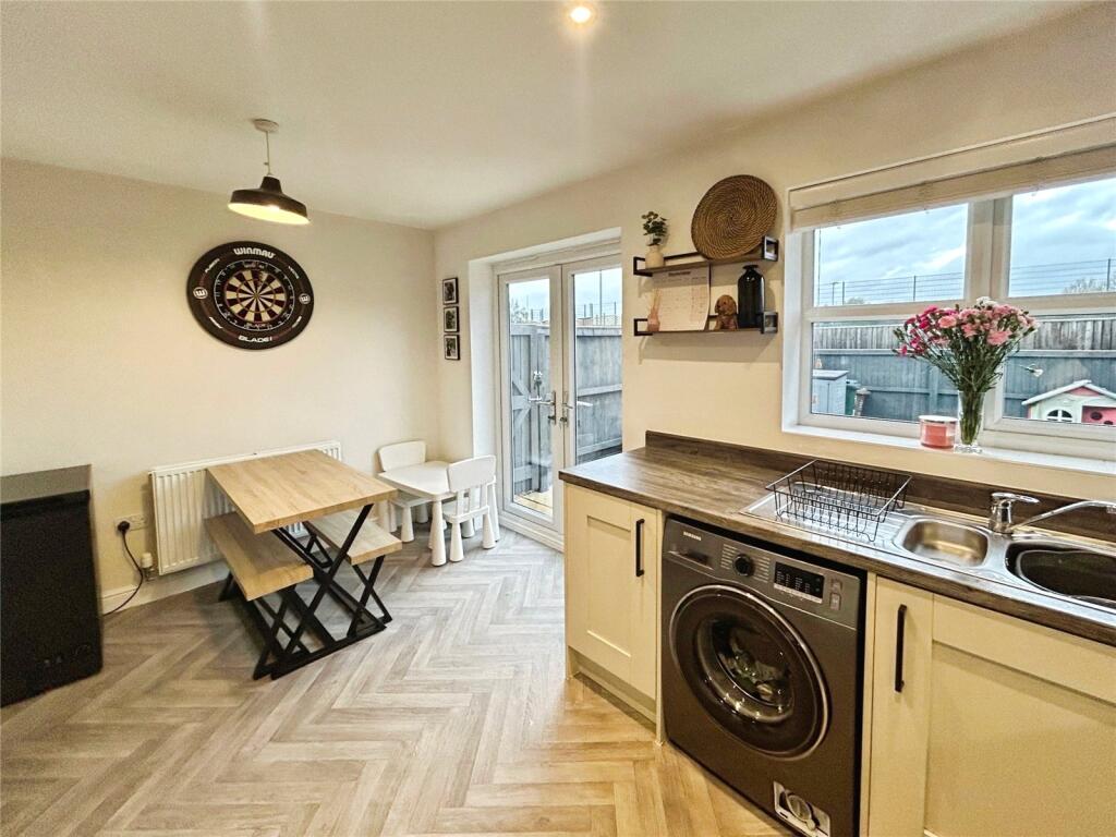 Kitchen/Dining Room