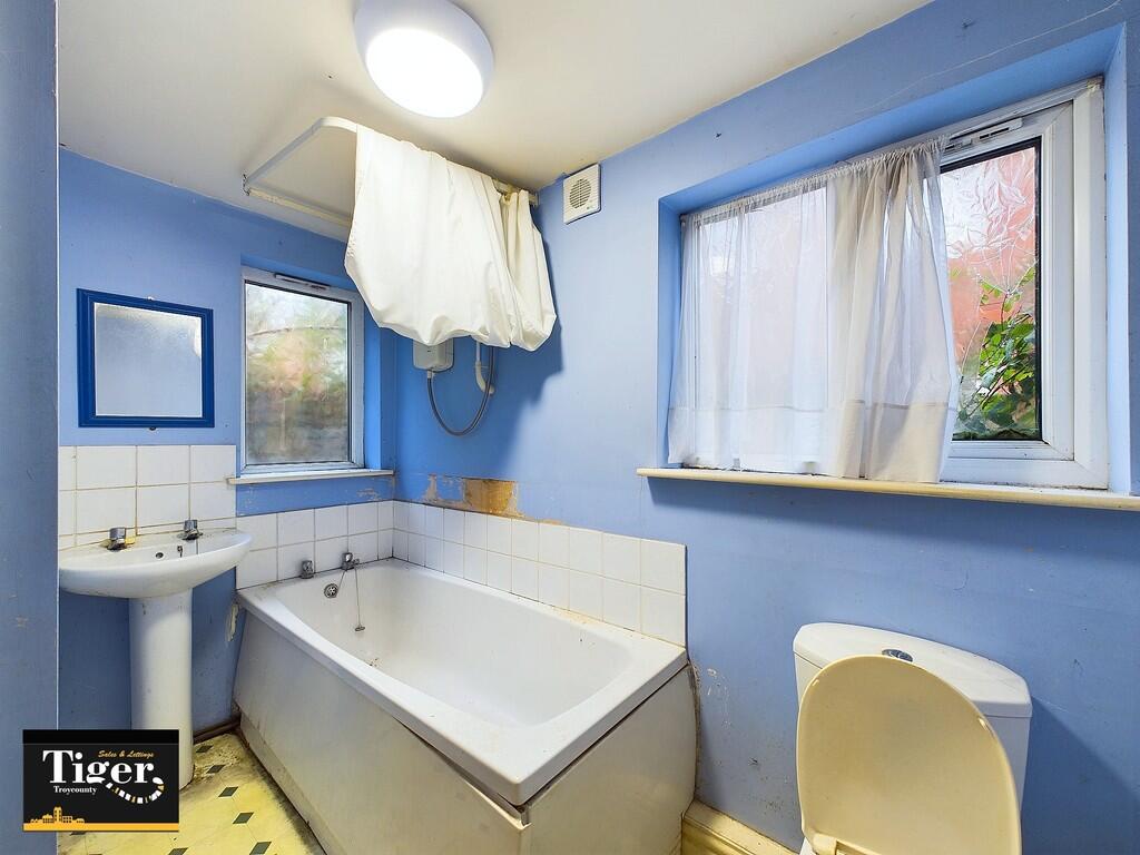 CAM03440G0-PR0236...