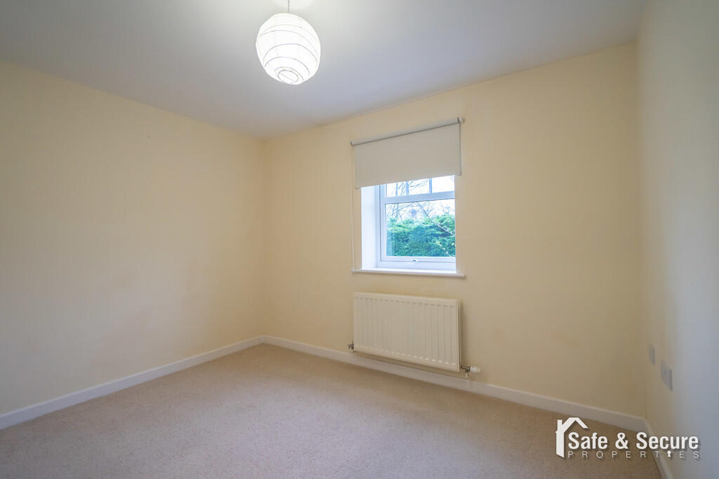 12 Belmont Court-...