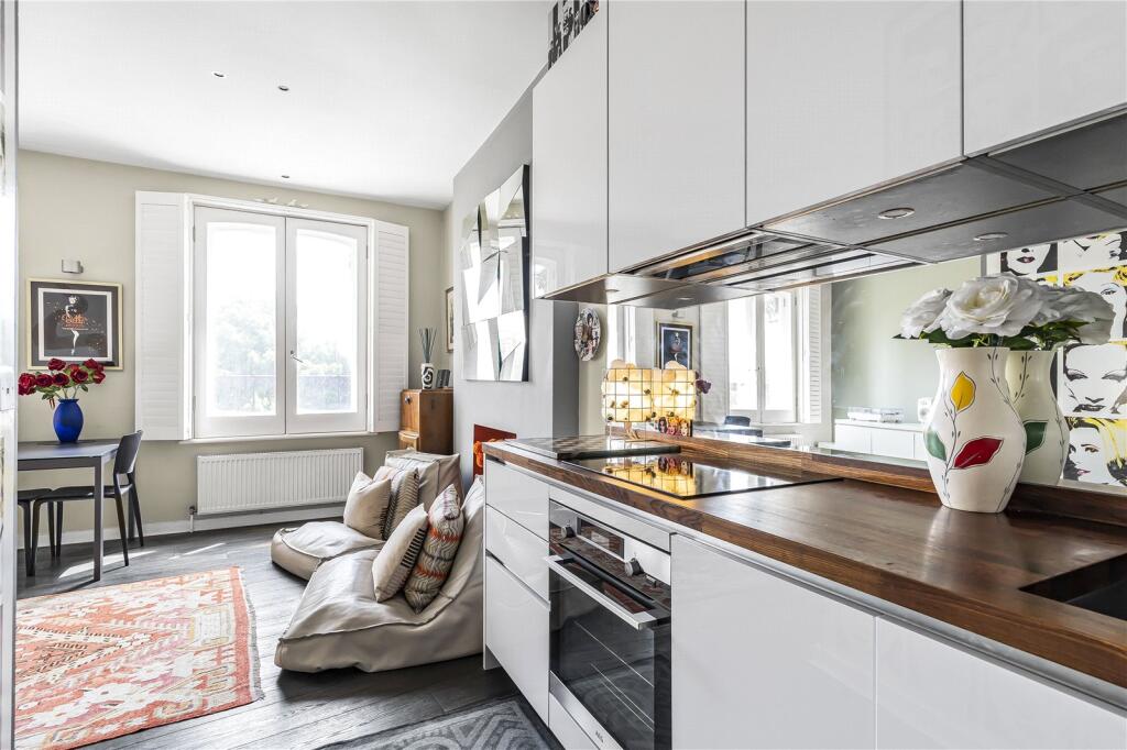 Reception/Kitchen