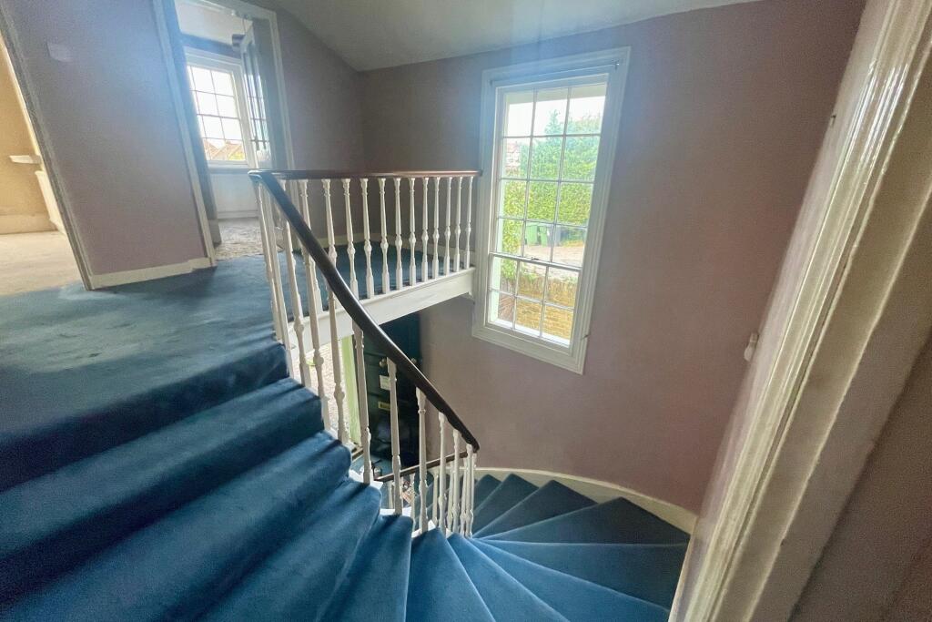 Woodgate, London Road, Epsom, Surrey, KT17 2BB