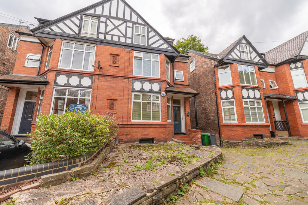 Flat 3, 61 Bamfor...