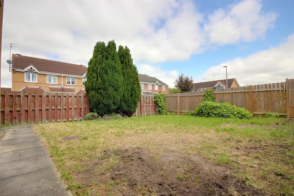 12 Wise Close 050623 (3).jpg