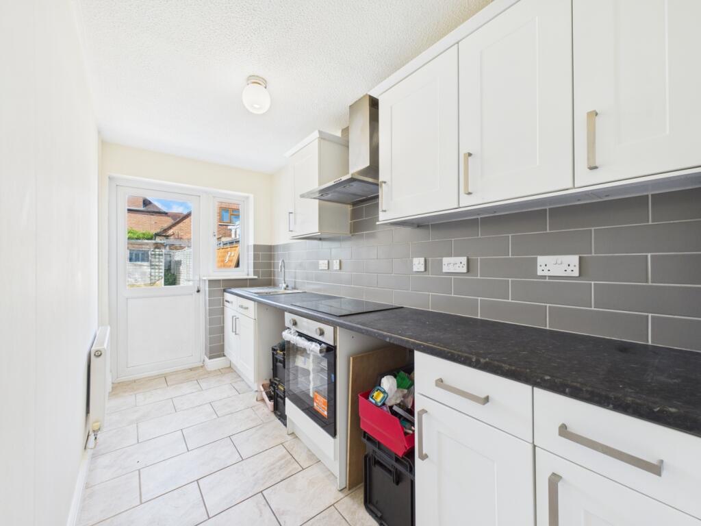 CAM05203G0-PR0034-STILL003