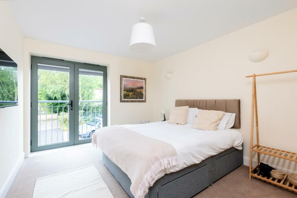 8 Linen Walk, Bath, BA1 6BZ-10.jpg