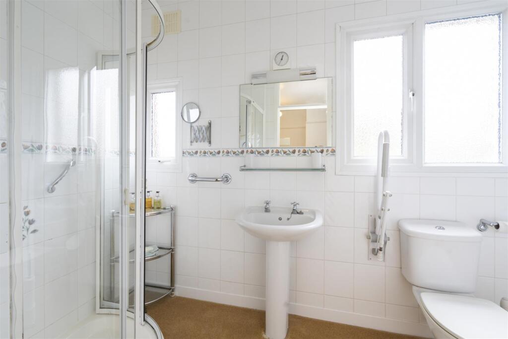 289 Warwick Road_8.jpg