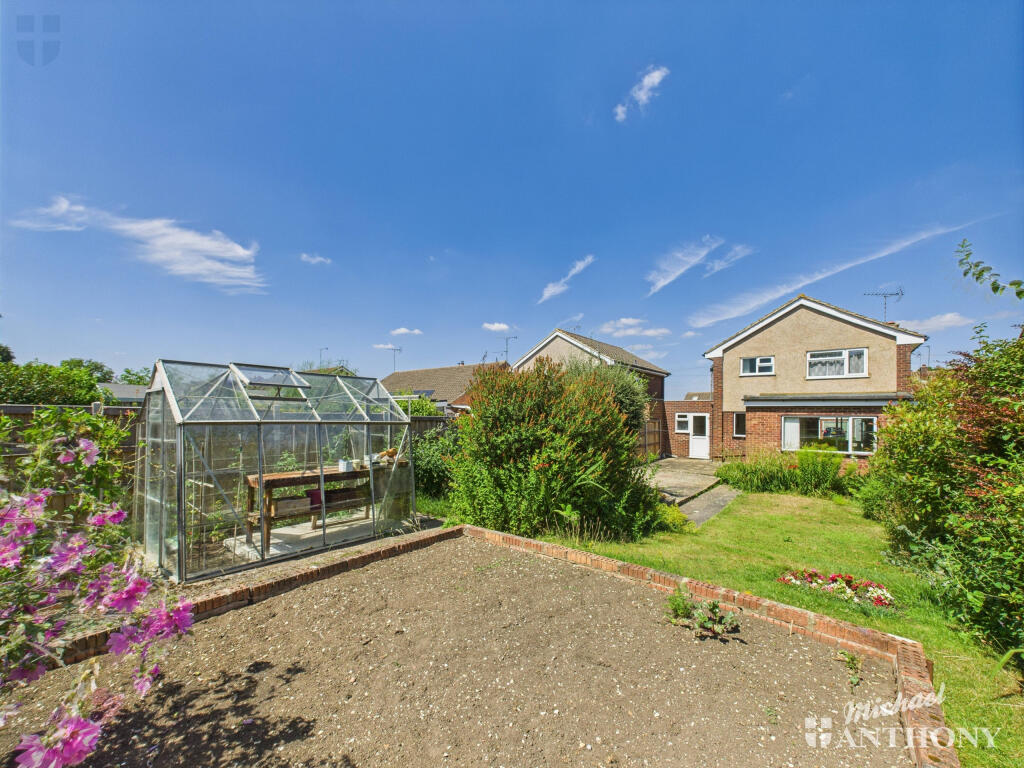 CAM03852G0-PR0346-STILL017