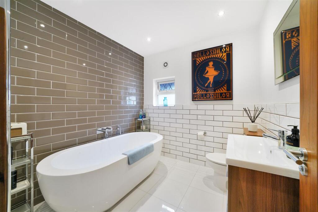 22 Littleton Crescent - cWj24pjOUmkWc4YSEYGV.jpg