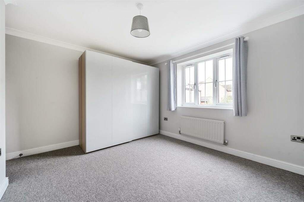 6 Northampton Road, Litchborough