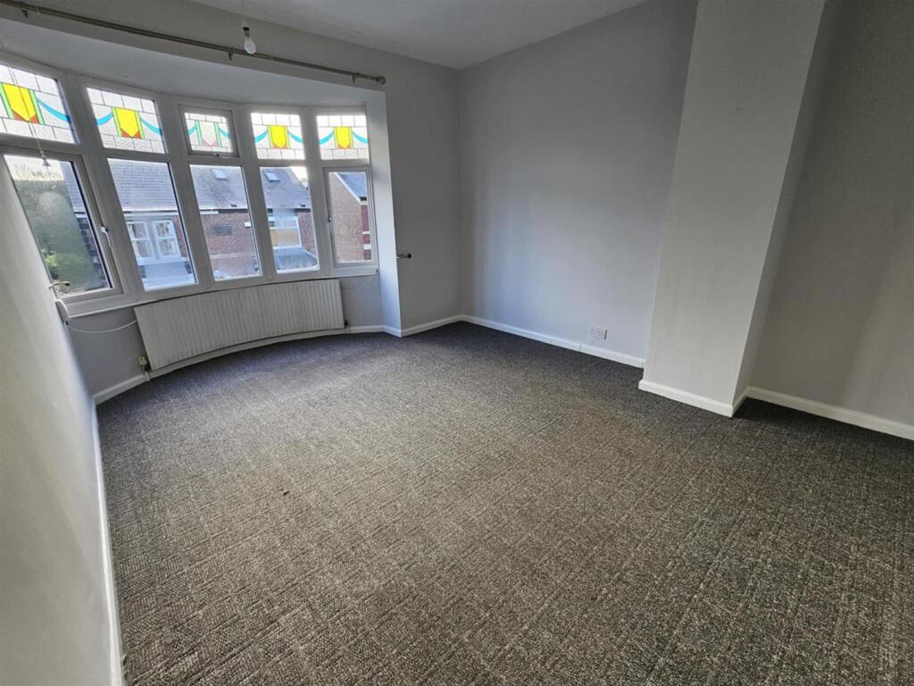 Bedroom One.jpg