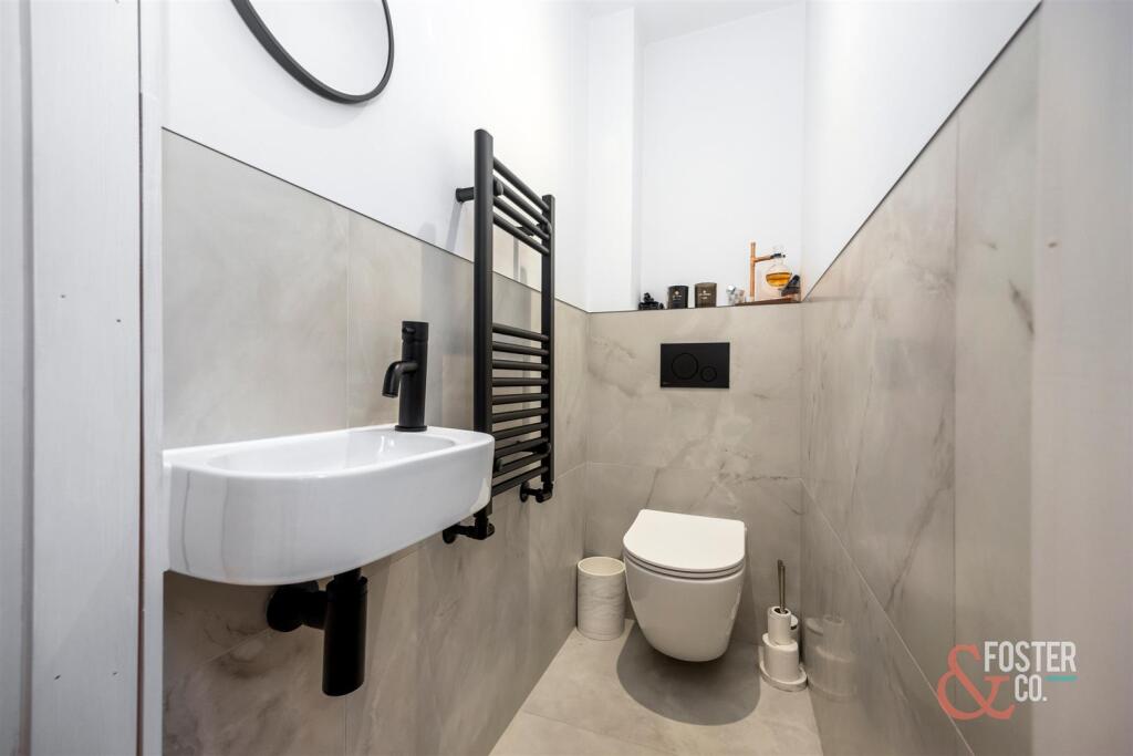 Phyllis Avenue 106-018.JPG