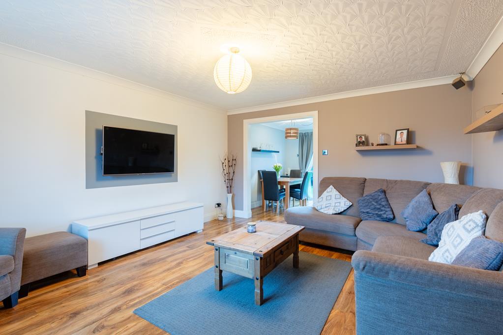 LIVING ROOM AGAIN